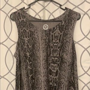 Snake skin look shoulder cut out long sleeve shirt